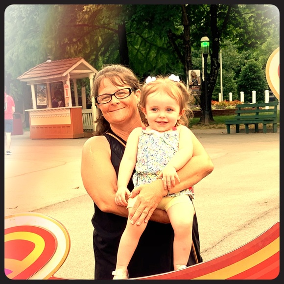 Meet your Posher, Missy - Picture 2 of 2